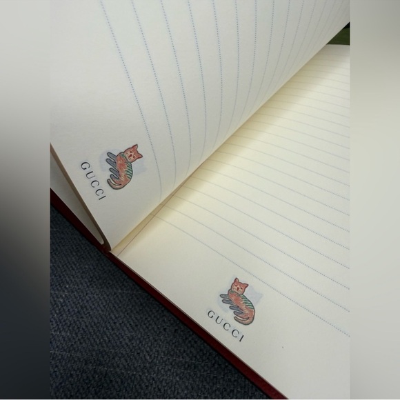 GUCCI supreme hard cover notebook - Picture 8 of 8
